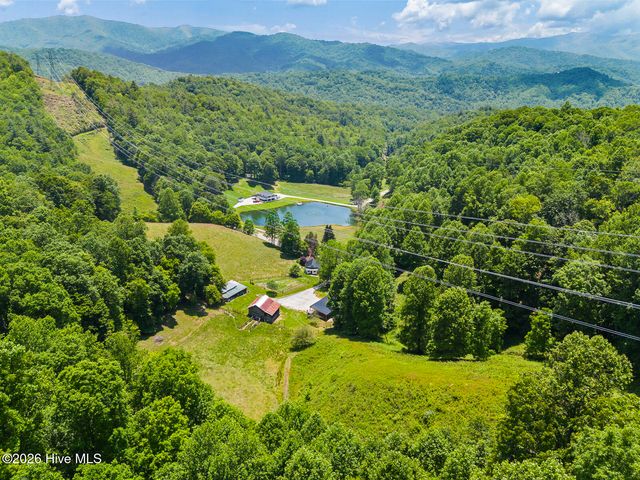 1740 Windingstairs Road, Topton, NC 28781