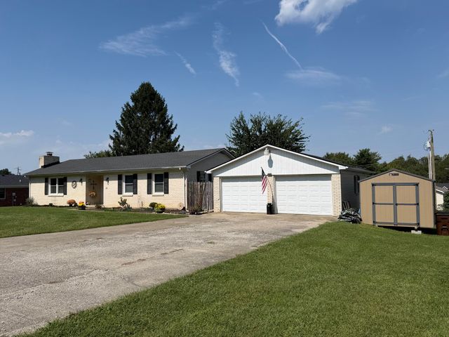 120 Halls Gap Estates Road, Stanford, KY 40484