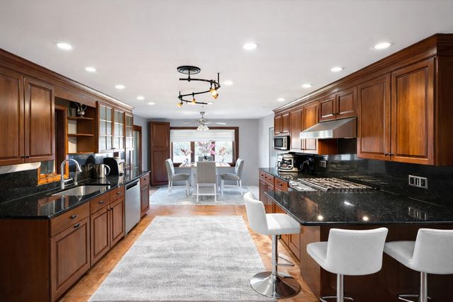 5501 Mulford Street, Skokie, IL 60077