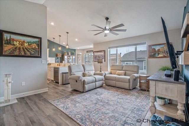 3612 THOMAS RD, Cheyenne, WY 82009