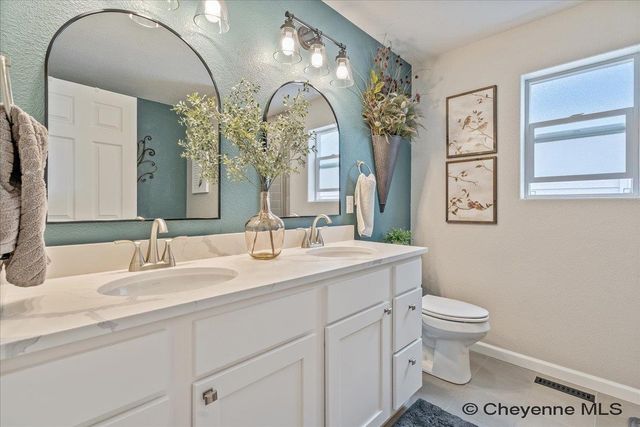 3612 THOMAS RD, Cheyenne, WY 82009