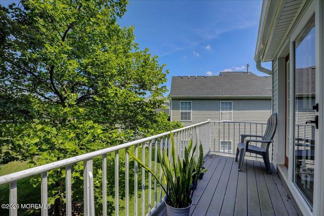 16 Pagoda Lane, Freehold, NJ 07728