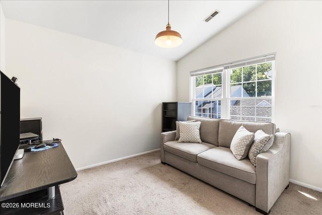 16 Pagoda Lane, Freehold, NJ 07728