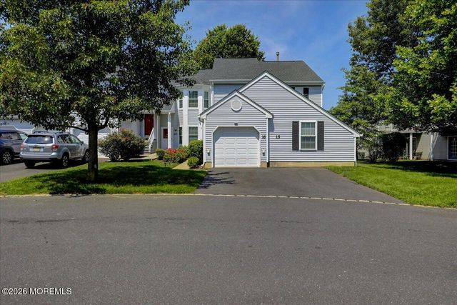 16 Pagoda Lane, Freehold, NJ 07728