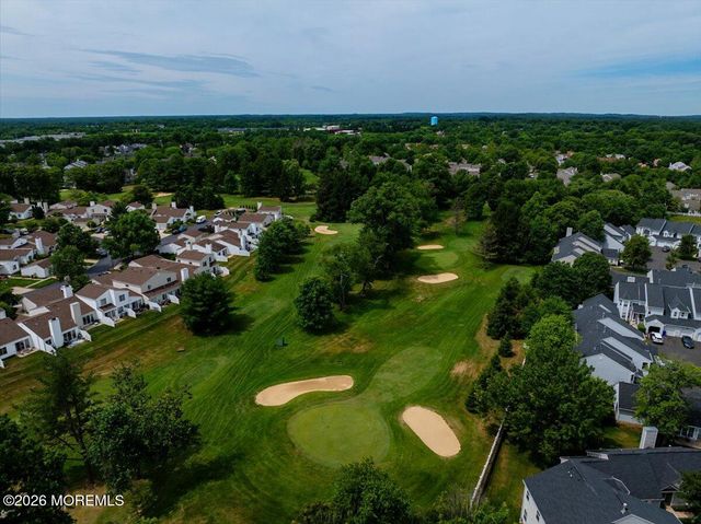 16 Pagoda Lane, Freehold, NJ 07728