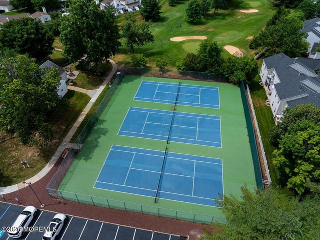 16 Pagoda Lane, Freehold, NJ 07728