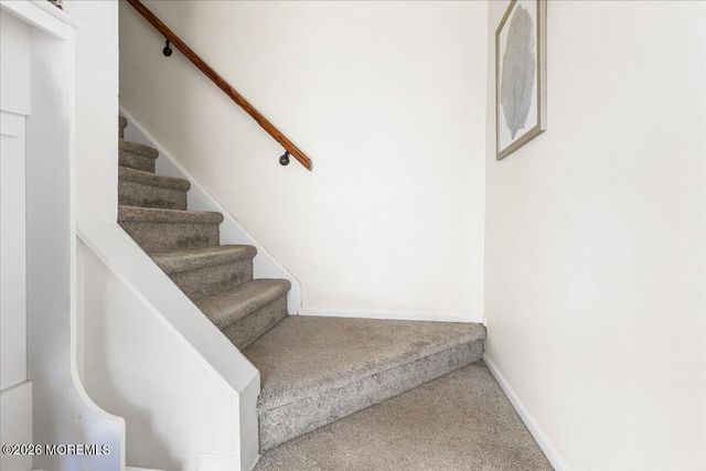 16 Pagoda Lane, Freehold, NJ 07728