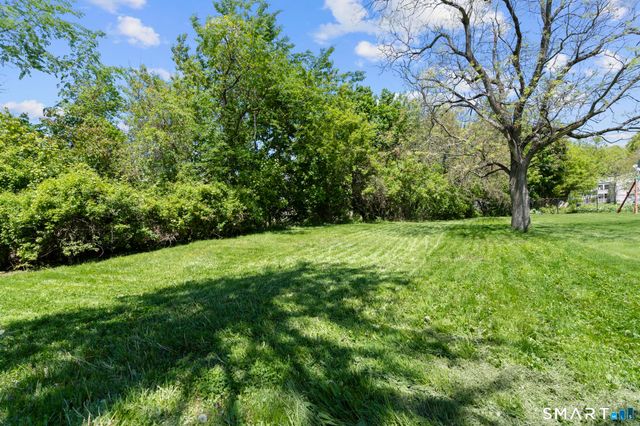 121 East Barber Street, Windsor, CT 06095