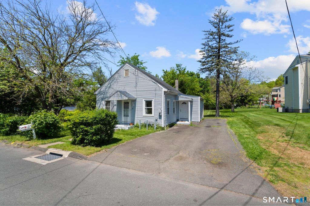 121 East Barber Street, Windsor, CT 06095