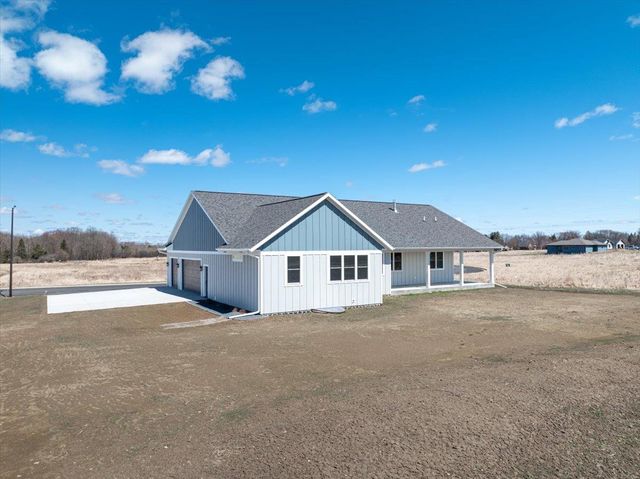118105 BETTY DRIVE, Stratford, WI 54484