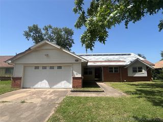 9067 E 33rd Street, Tulsa, OK 74145