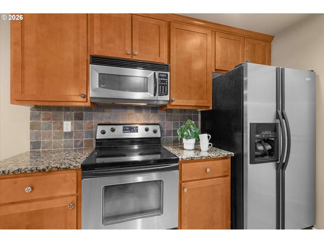 3480 SUMMERLINN Dr, West Linn, OR 97068