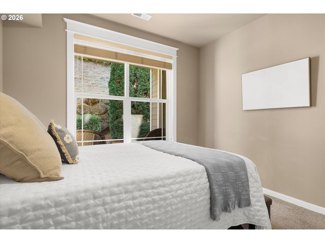 3480 SUMMERLINN Dr, West Linn, OR 97068