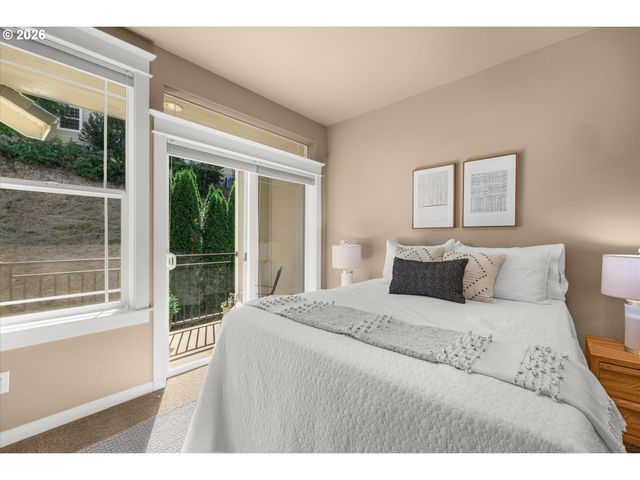 3480 SUMMERLINN Dr, West Linn, OR 97068