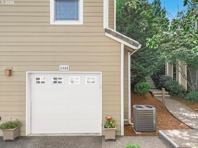 3480 SUMMERLINN Dr, West Linn, OR 97068