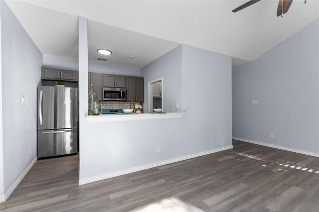 3500 Tangle Brush Drive 200, Spring, TX 77381