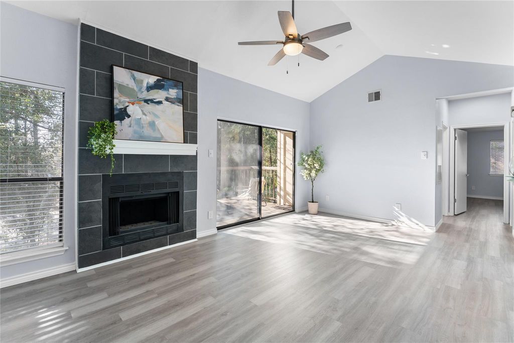 3500 Tangle Brush Drive 200, Spring, TX 77381