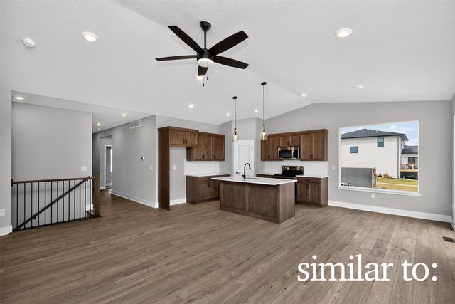 8216 Mahon Court, Johnston, IA 50131