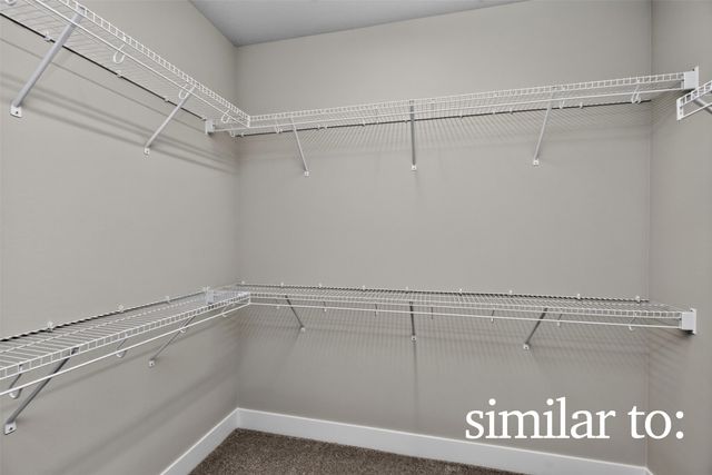 8216 Mahon Court, Johnston, IA 50131