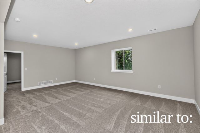 8216 Mahon Court, Johnston, IA 50131