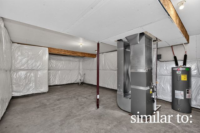 8216 Mahon Court, Johnston, IA 50131