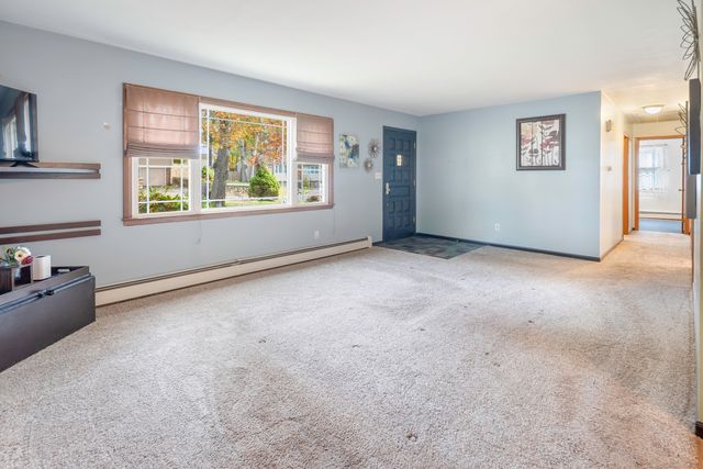 79 Fieldstone Road, Waterbury, CT 06704