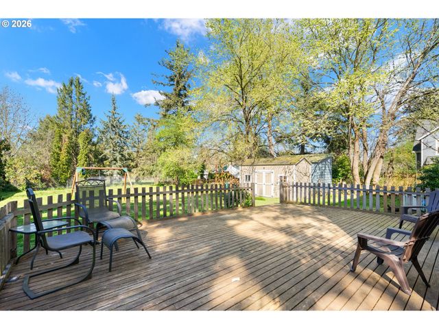 5519 Ne SKIDMORE St, Portland, OR 97218