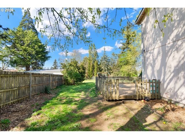 5519 Ne SKIDMORE St, Portland, OR 97218