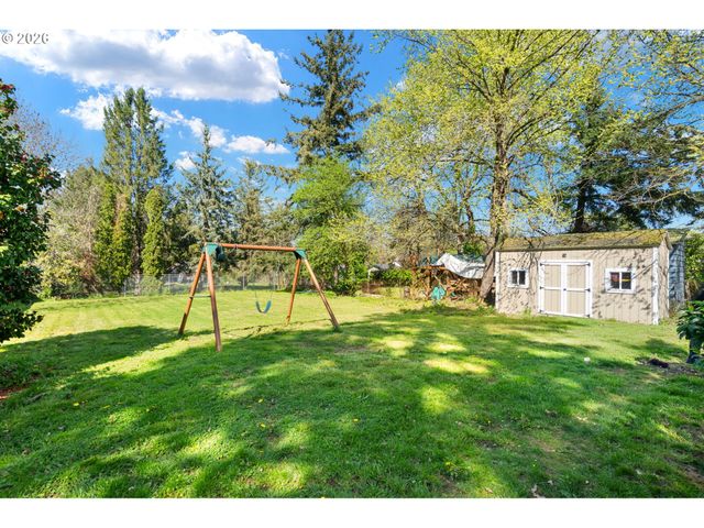 5519 Ne SKIDMORE St, Portland, OR 97218