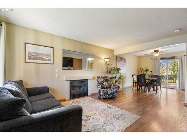 5519 Ne SKIDMORE St, Portland, OR 97218