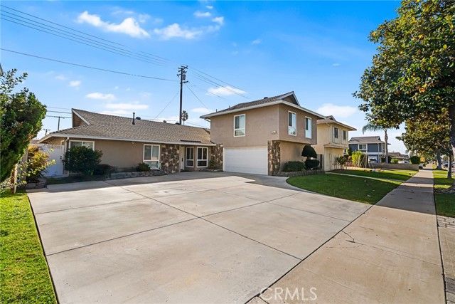 4024 E Del Valle, Orange, CA 92869
