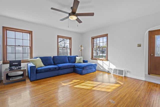 1260 MCCORMICK STREET, Green Bay, WI 54301
