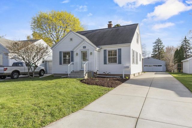 1260 MCCORMICK STREET, Green Bay, WI 54301