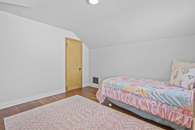 1260 MCCORMICK STREET, Green Bay, WI 54301