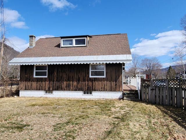 18 Corbin Avenue, Gorham, NH 03581