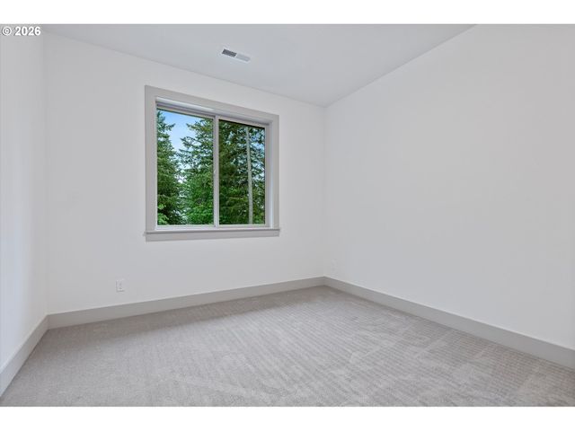 14167 Se Iseli Ln, Clackamas, OR 97015