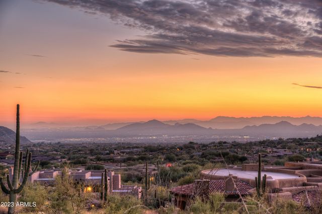 10585 E CRESCENT MOON Drive 45, Scottsdale, AZ 85262