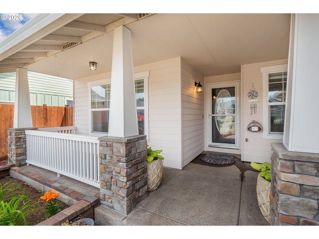 88099 LINDSAY Ln, Veneta, OR 97487