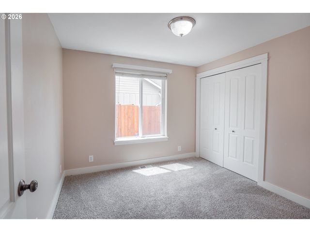 88099 LINDSAY Ln, Veneta, OR 97487