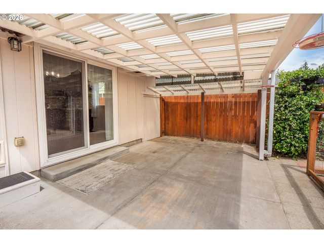 88099 LINDSAY Ln, Veneta, OR 97487