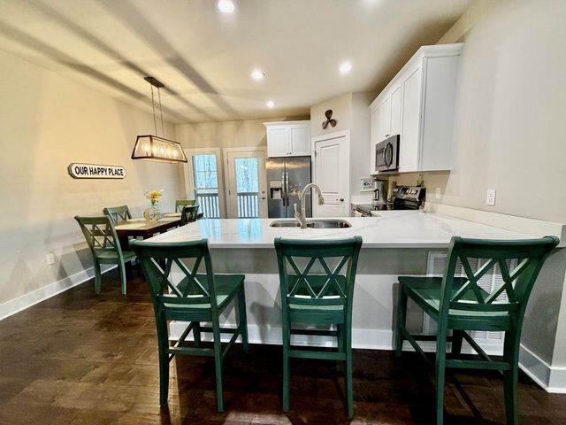 200 CHVAL DR, Counce, TN 38326