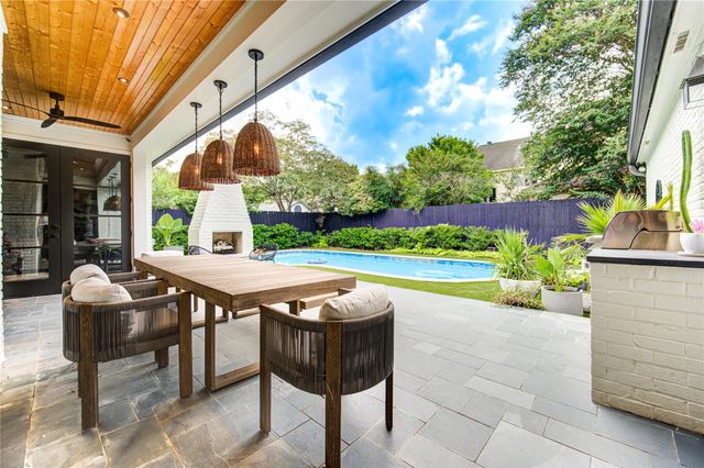 1002 Daria Drive, Houston, TX 77079