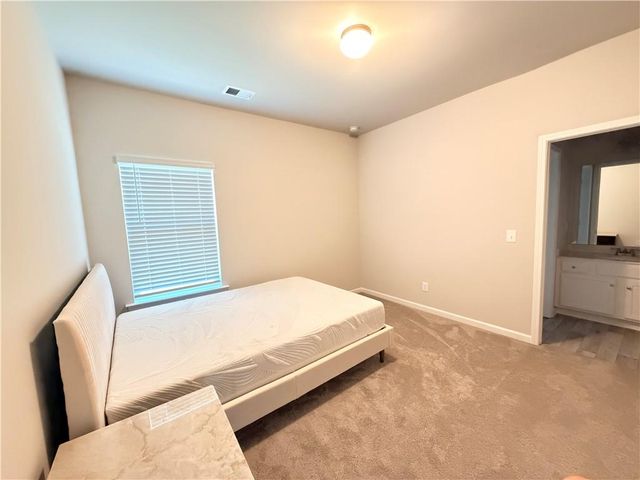 5100 Woodline View Circle, Auburn, GA 30011