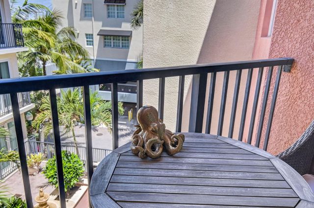 225 NE 1st Street 415, Delray Beach, FL 33444
