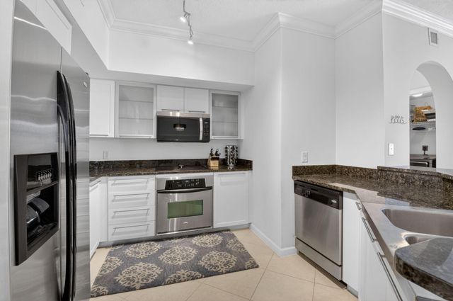 225 NE 1st Street 415, Delray Beach, FL 33444