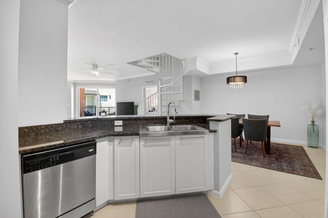 225 NE 1st Street 415, Delray Beach, FL 33444