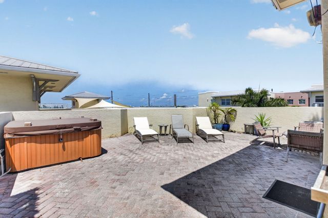 225 NE 1st Street 415, Delray Beach, FL 33444