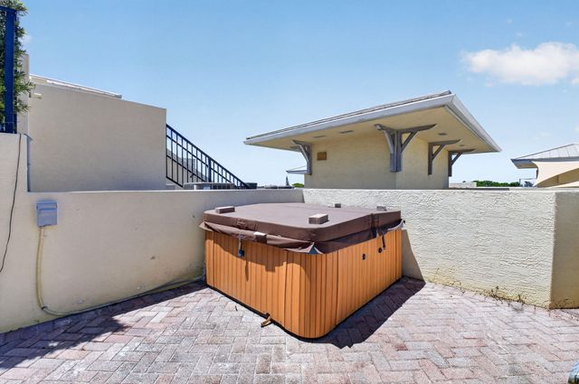 225 NE 1st Street 415, Delray Beach, FL 33444