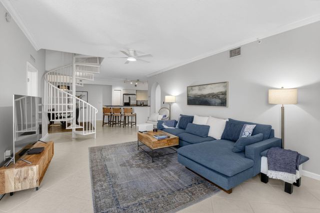 225 NE 1st Street 415, Delray Beach, FL 33444