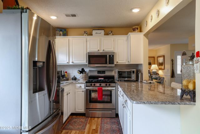 13 Sequoia Court, Barnegat, NJ 08005